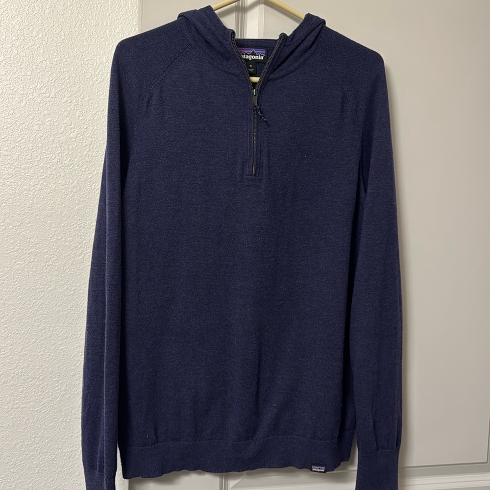 Patagonia Quarter-Zip Lightweight Men’s Hoodie